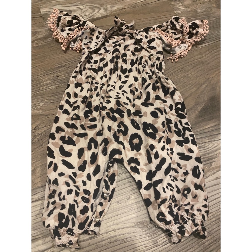 Baby girl jumpsuit
